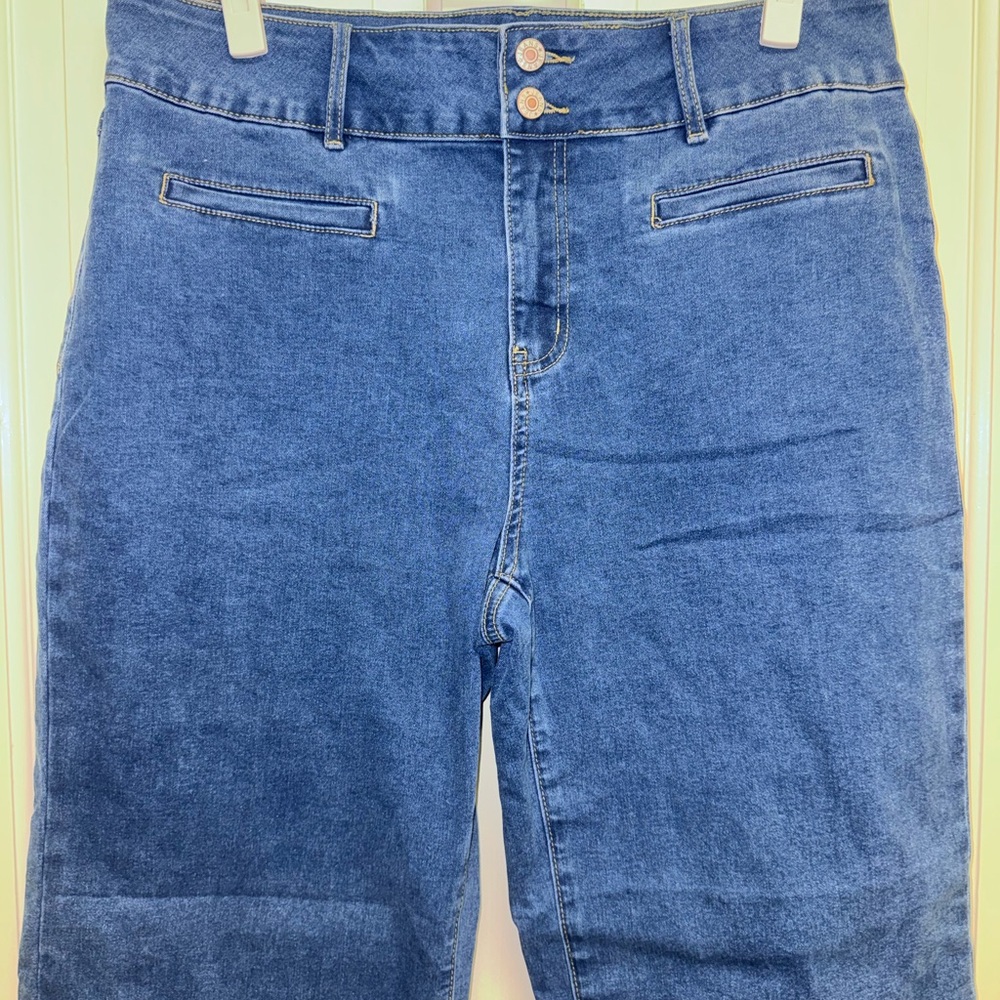 Sidefeel Stretchy Straight, Wide Leg Women's Jeans, Blue, New, Size 16, $19 - Picture 2 of 10